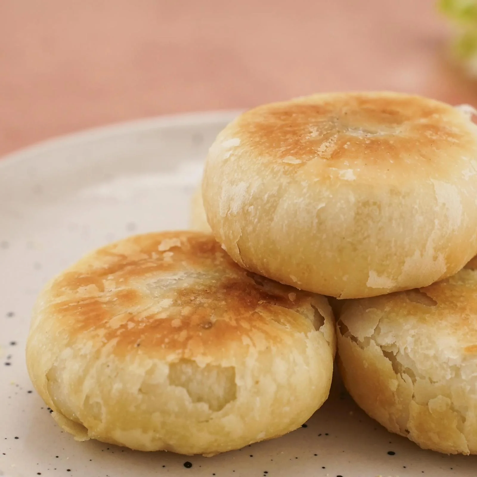 Dao Xiang Cun Golden Su-Style Mooncakes 400g - Image 2