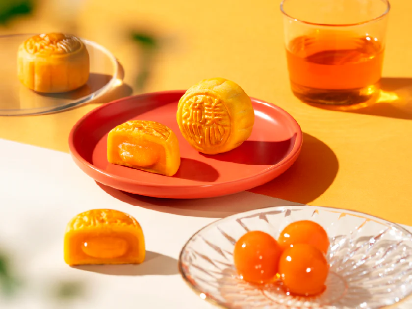 Meixin Hong Kong MX Lava Custard Mooncake (45g*8 Pieces) 360g - Image 4